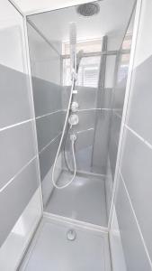 Bed 4D Center-Station-Airport