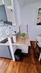 LEscapade 2 - Studio with terrace access
