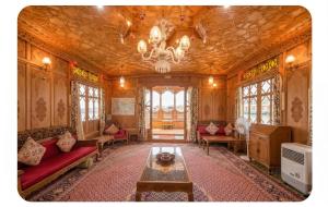 The Martin's Houseboat
