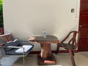 Lovely 2-Bedroom House with Patong Sea View