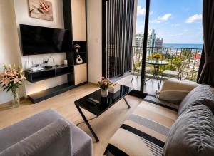 2 Bed Room Sea View Luxury - Best Location Pattaya