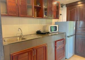 Amazing Seaview and Pool House 2 Beds Karon