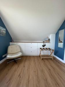 Ty Glazu Doelan espace 60m2, Port& criques à pied, 2 chambres privées au 1er étage, SDB, WC séparé