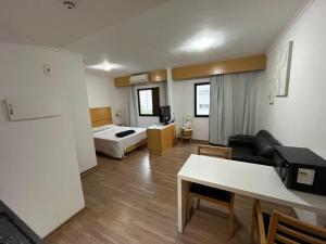 Apto dentro de hotel - Av Macuco 579