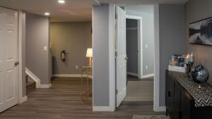 Cozy 2-Bedroom Basement for Family of 4