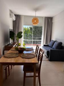 Luminoso departamento a estrenar con balcón