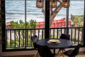 Stunning Sea front Duplex