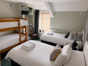 Holland Hotel