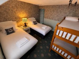 Holland Hotel