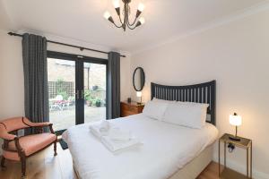Stylish Dockside Flat Near Tower Bridge - Pass the Keys