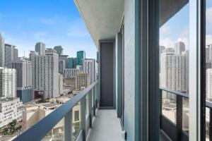 Luxe 1 Bedroom in new Building I Downtown Miami