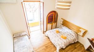 Valery Central Apartment img1