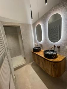 Exclusive Villa Gentbos - 23 up to 27beds and 6bathrooms, wellness, pool, tennis, fitness, party room