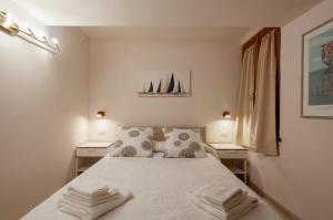 3 BDR Private villa with private garden and BBQ