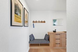 Designer Stay with River Views)