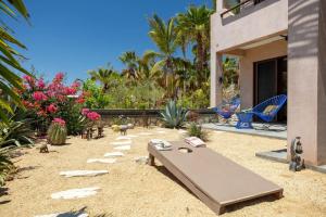 2BR with Stunning Ocean Views