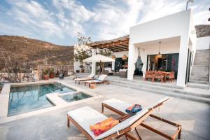Montebello Pool House-3 BD