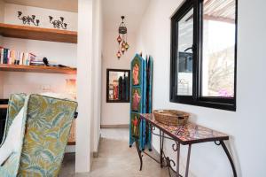 Montebello Pool House-3 BD