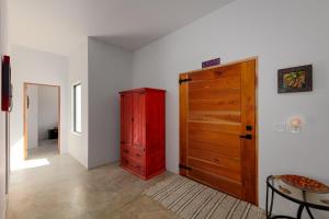 Tranquil 3BR Home, Pool, Rooftop