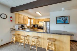 Mtn Base w Hot Tub Access Near Winter Park Resort