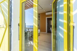 Santorini Luxury Room 7 - Private Balcony with Sea View, Parking and more