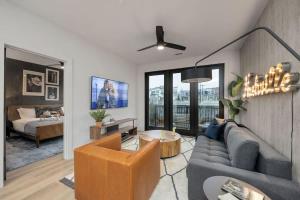 Twin Notes - Odyssey - 2 Units - Mins to Broadway