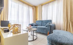 Aureum Residences-Racecourse Gardens Apartments