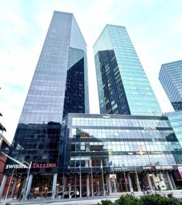 City Heart Studio with Stunning Sea & City Views