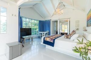 Hotel Tropical Inn