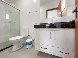 Apto 2 quartos sendo 1 suite excelente localização