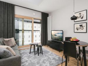 Golden Apartments Warsaw - Luxury 2-Bedroom, Mennica Residence&41