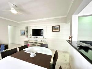 Apartamento Beira-Mar com Vista - Praia das Astúrias - Guarujá