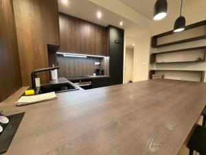 Luxury Apartment with Terrace