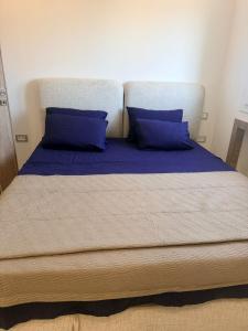 Magnifique logement pied dans leau avec piscine