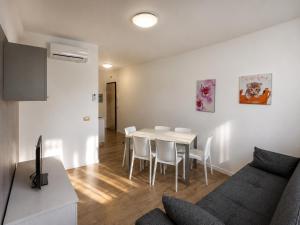 Roverelle Garden Apartment Lido Altanea