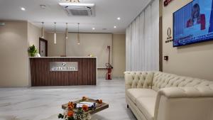 Airfield Hotel & Spa