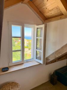 Mirca with seaview - charming stonehouse