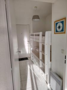 TRES BEAU STUDIO CABINE 28m2 DANS RESIDENCE DE STANDING AVEC PISCINE