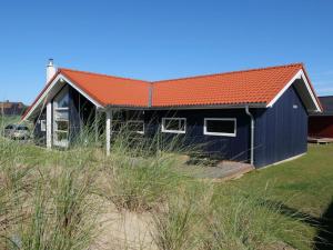 Activity-Ready Beach Villa
