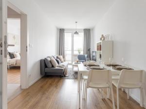 Urban Chic - Pereca Residence Cozy & Stylish Apartment in Central Warsaw