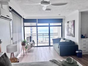 Unit 2 - Beach view in Paradise