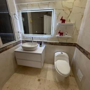 Apartamento en Lagos del Peñon Girardot con vista al lago