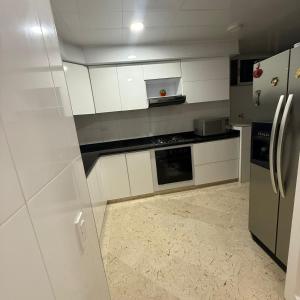 Apartamento en Lagos del Peñon Girardot con vista al lago