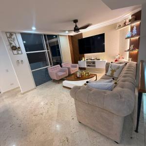 Apartamento en Lagos del Peñon Girardot con vista al lago