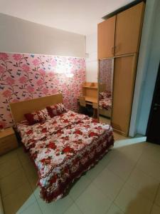 Khaybal room