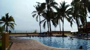 Beachfront Paradise, 5-bdr, 3-bath, Resort Access