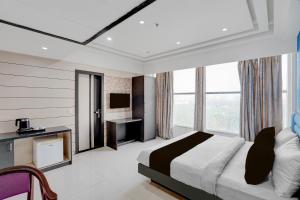 Palette A Lux Corporate Townhouse Near 3 Minutes Kaushambi Metro Station