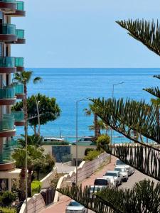 SA Apartments! Family 2BD Flat 150m to the Beach