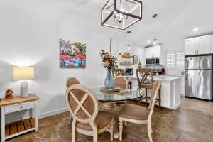 Pet Friendly-Walk to PGA Resort