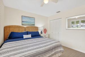 Pet Friendly-Walk to PGA Resort